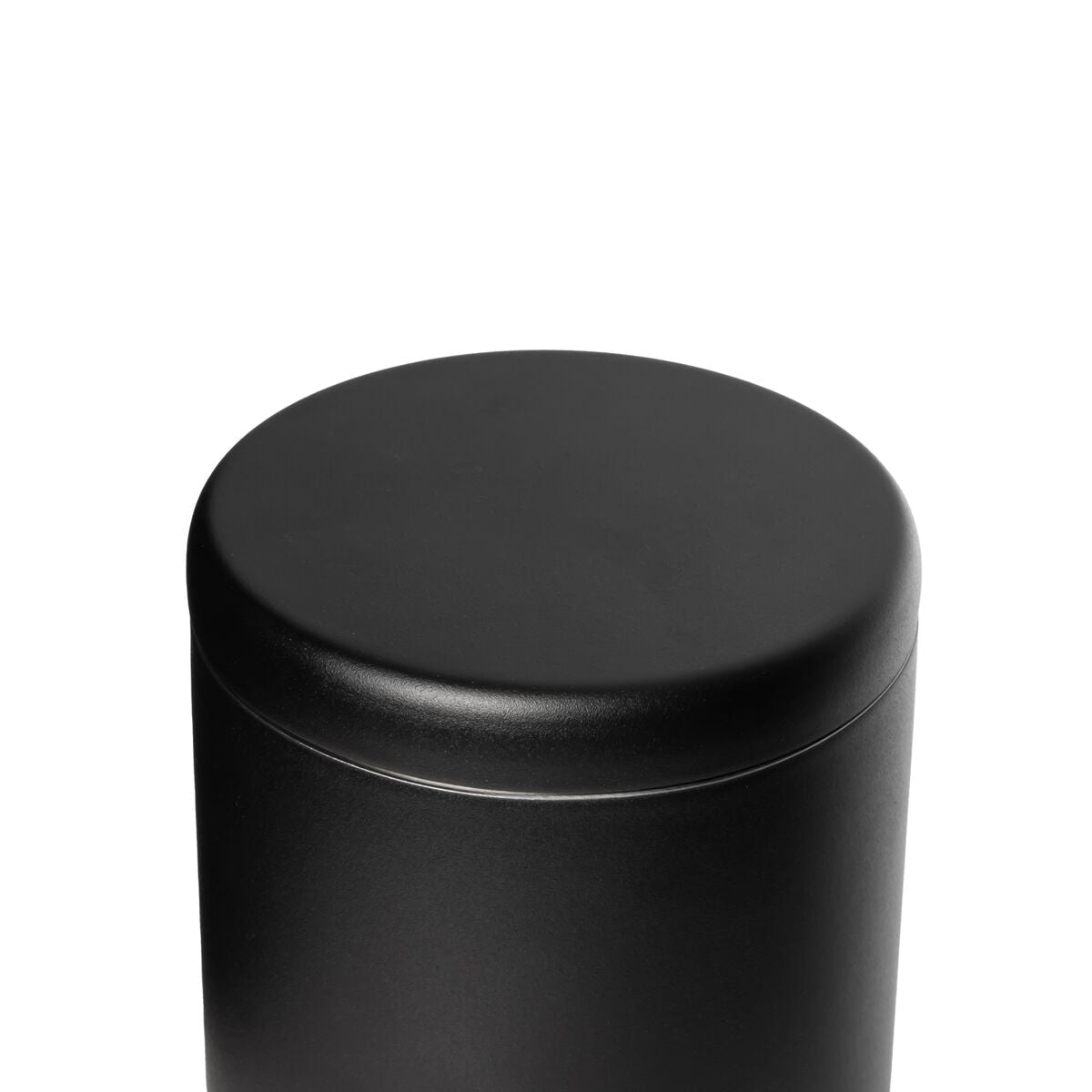 airlock-coffee-canister-z9 WebPDP-Airlock_Coffee_Canister__ACN2SVOS002_Black_X2Studio_45_Deg_Lid_On.jpg