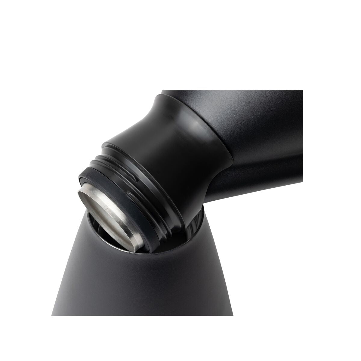 new-standard-carafe-m9 WebPDP-Carafe_Black_Studio_0722_45_Deg_Top_Staged__CAR1SVOS002.jpg