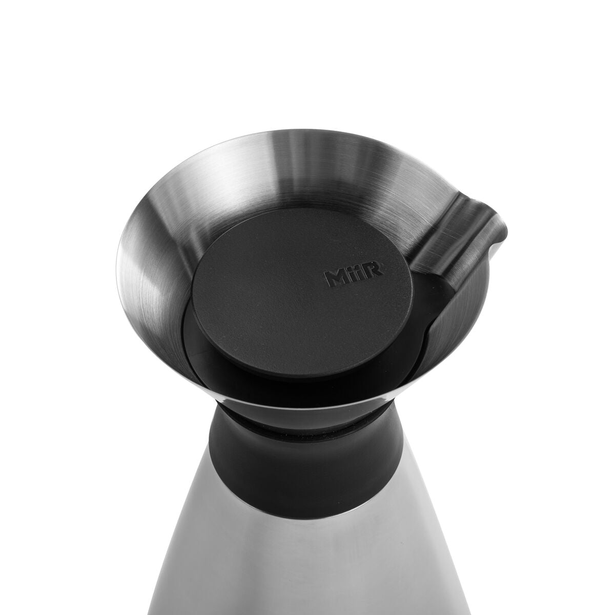 new-standard-carafe-m9 WebPDP-PolishedStainlessCarafe_33oz_SS_StudioX207182024_45degree__CAR1SVOS005.jpg